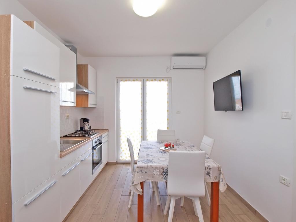 Apartments Nadija 1366 Pula Exterior photo